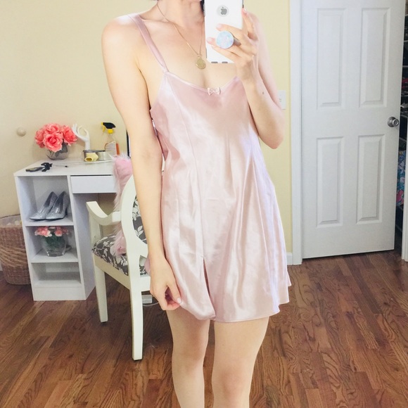 Morgan Taylor Other - Morgan Taylor Intimates Light Pink Bow Nightie | S